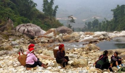 Sapa - Hill tribe ethnic groups, rice terrace