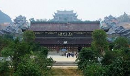Ha Noi - Bai Dinh Pagoda - Trang An cave